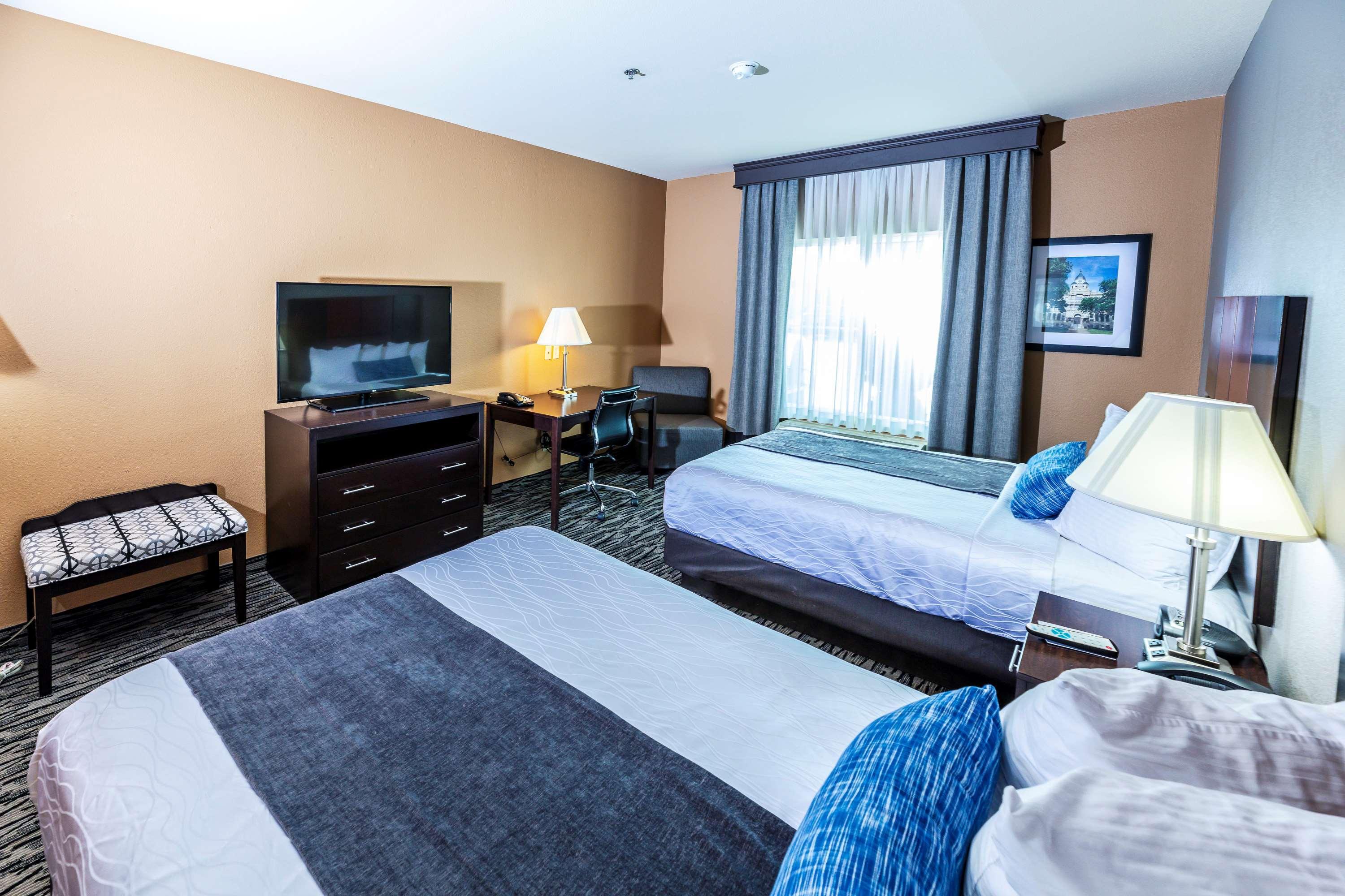 Best Western Plus Denton Inn & Suites Dış mekan fotoğraf