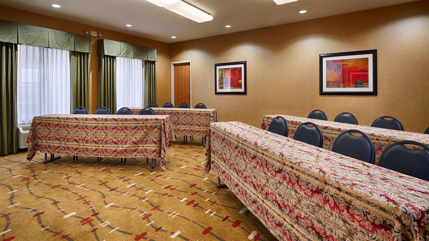 Best Western Plus Denton Inn & Suites Dış mekan fotoğraf