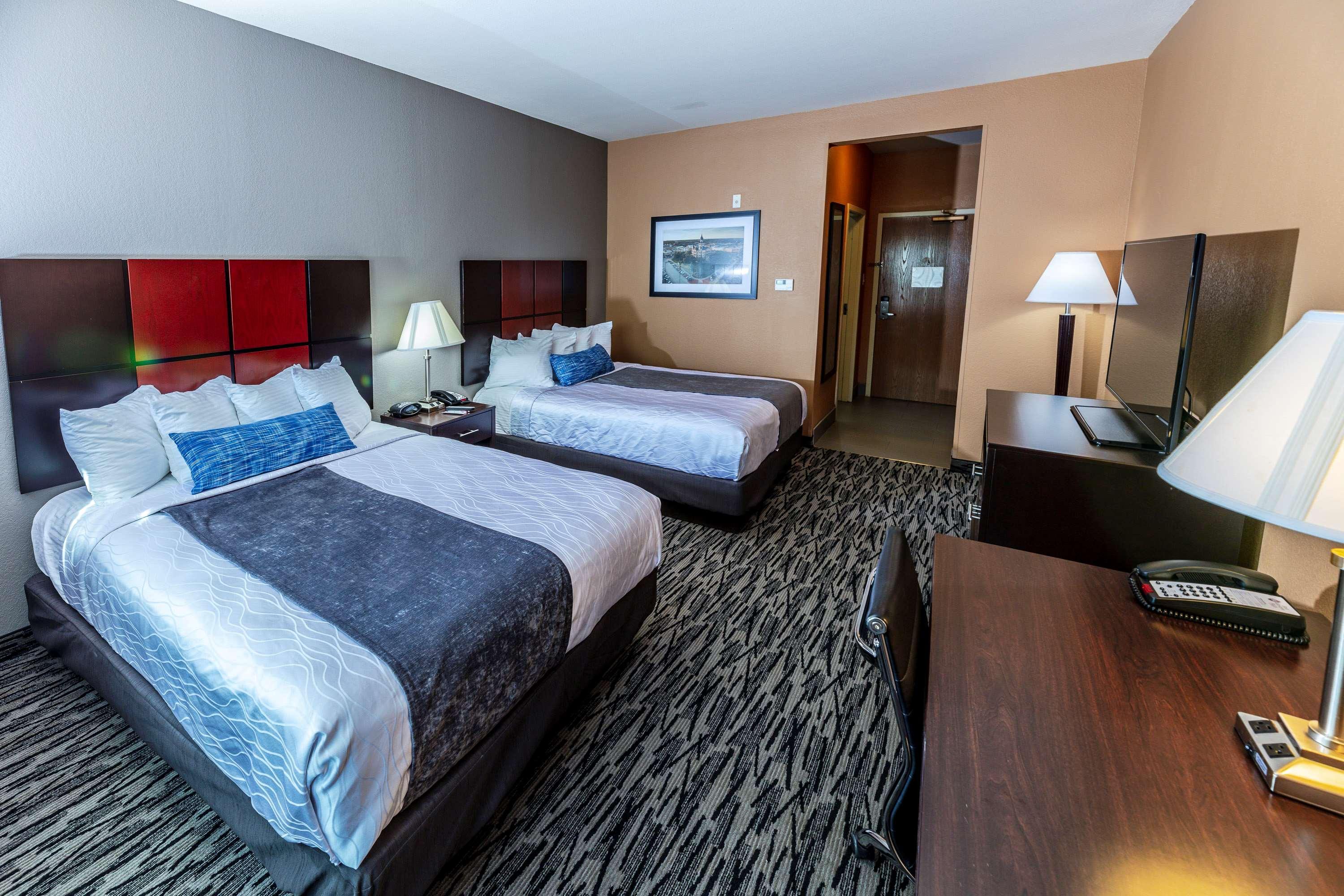 Best Western Plus Denton Inn & Suites Dış mekan fotoğraf