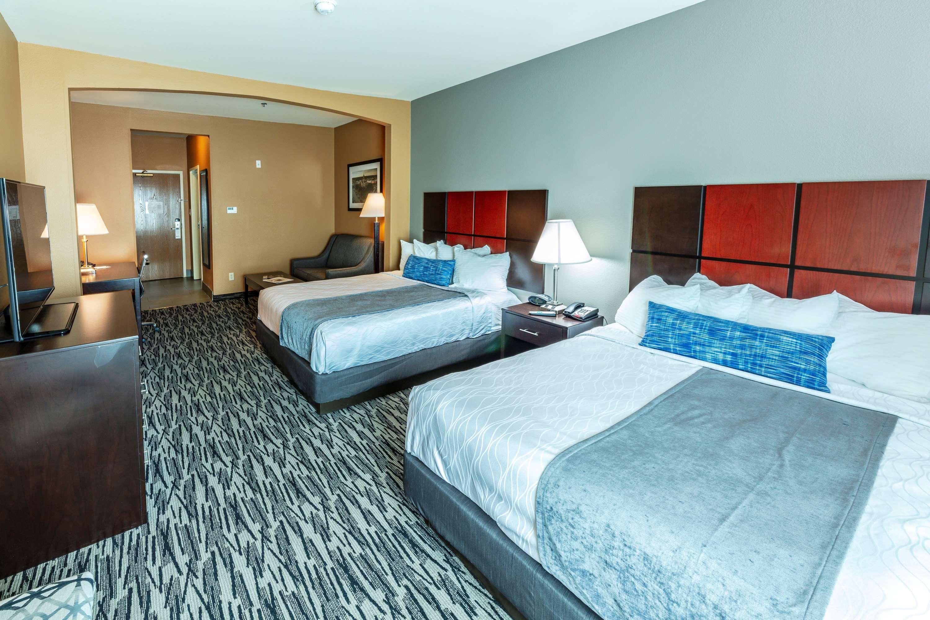 Best Western Plus Denton Inn & Suites Dış mekan fotoğraf