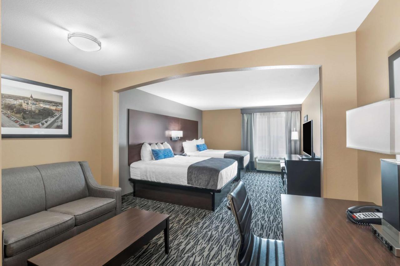 Best Western Plus Denton Inn & Suites Dış mekan fotoğraf